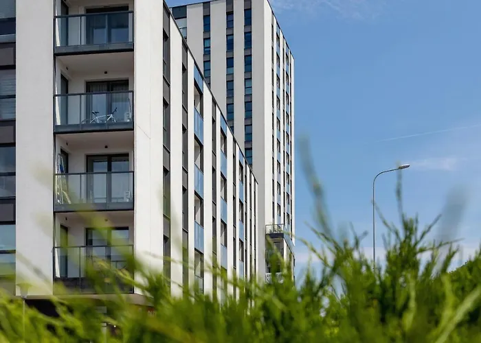 With Balcony & Parking Mogilska By Renters Prestige